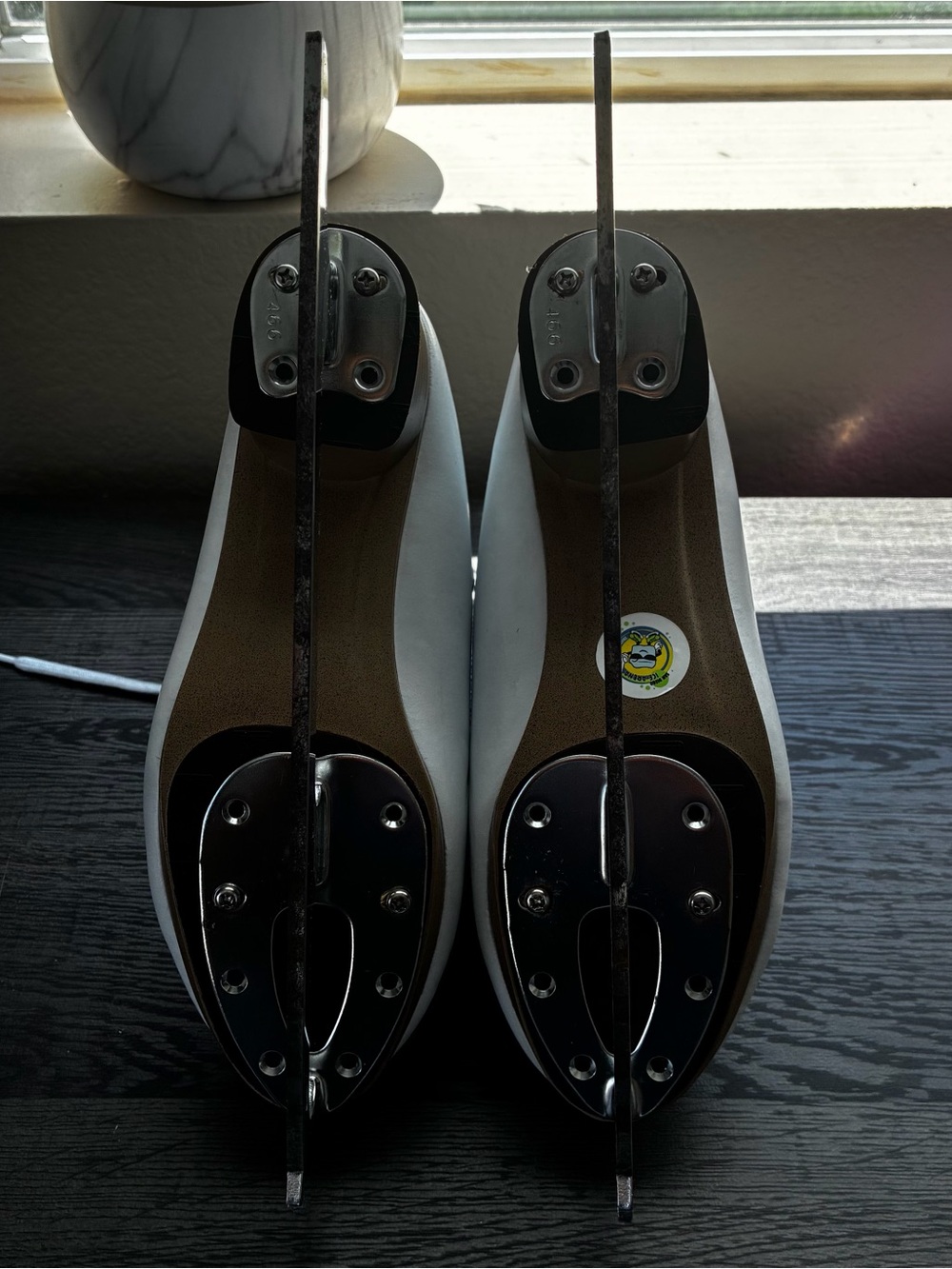 Jackson Elle FS2130 Figure Skates 5W Wide Ultima Mirage Blades Swarovski w/ box - Picture 7 of 16